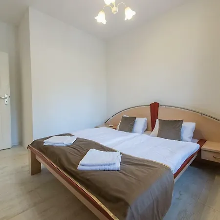 Penzion Zamecka Zahrada Guest house Cesky Krumlov
